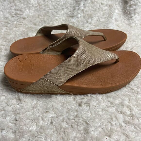 Fitflop Lulu faux leather reptile print gold tone wedge thong sandals size 11 - Picture 3 of 11